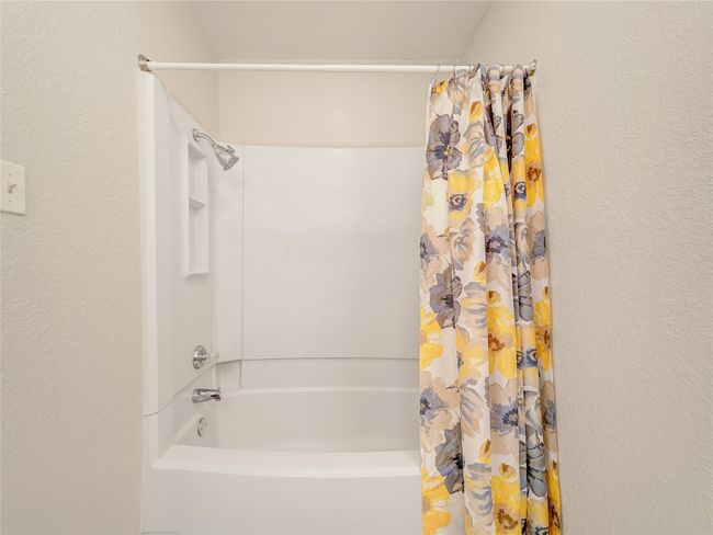 Bathroom with shower / bath combo | Image 15