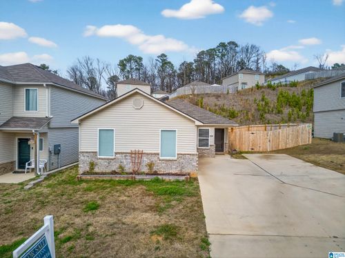 8804 Rockhampton Dr, LEEDS, AL, 35094-1303 | Card Image