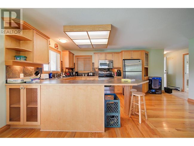 215 Arab Rd, House other with 8 bedrooms, 6 bathrooms and 5 parking in Kelowna BC | Image 47