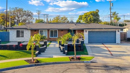 2807 E Alden Pl, Anaheim, CA, 92806-4401 | Card Image