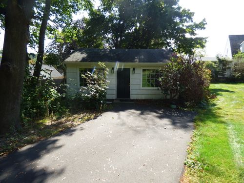 28A Whisconier Rd, Brookfield, CT, 06804-3807 | Card Image