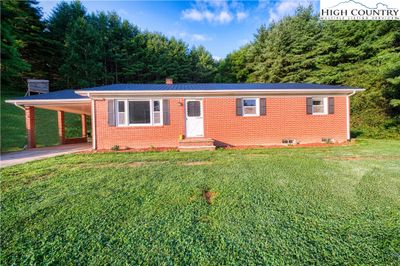 6017 Nc Hwy 16 N, House other with 3 bedrooms, 1 bathrooms and null parking in Crumpler NC | Image 2