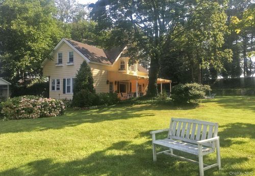 330 Centre Island Rd, Oyster Bay, NY, 11771 | Card Image
