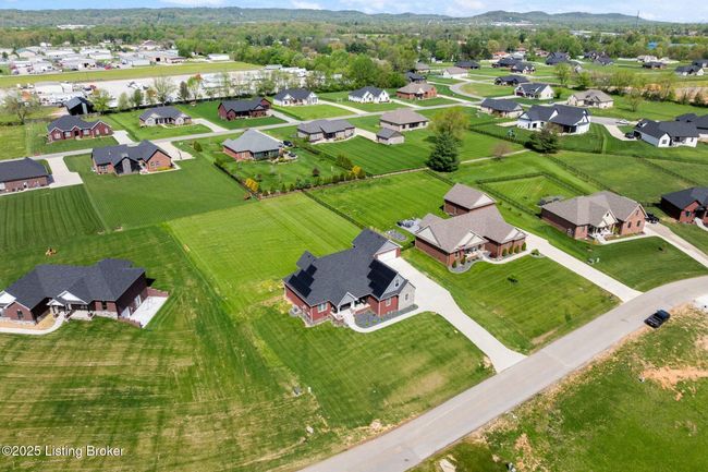 240 Brennan Ct, House other with 3 bedrooms, 2 bathrooms and null parking in Shepherdsville KY | Image 19