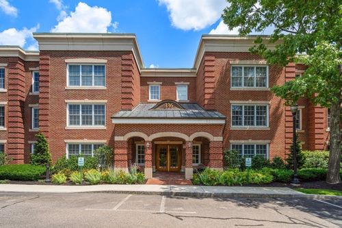 unit-102-336 Boylston Street, Newton, MA, 02459 | Card Image