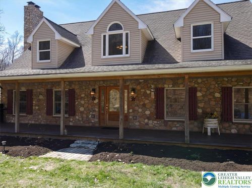 120 Benfield Rd, MACUNGIE, PA, 18062-2002 | Card Image