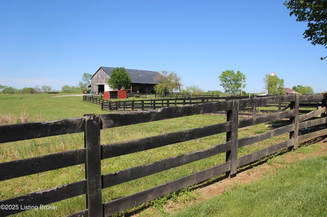 1384 Highway 1066, Home with 4 bedrooms, 3 bathrooms and null parking in Bloomfield KY | Image 16