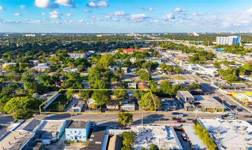 727 Nw 29th St, Miami, FL, 33127-3828 | Card Image