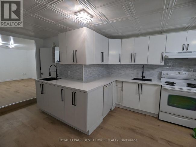 54 Cobalt St, Home with 9 bedrooms, 5 bathrooms and 4 parking in Cobalt ON | Image 13