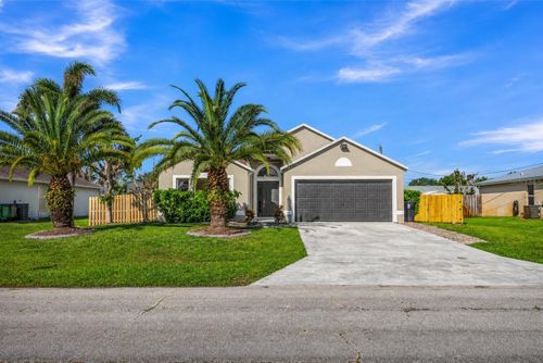 2050 Sw Libra Ln, Port St Lucie, FL, 34984-4488 | Card Image