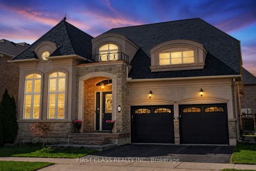 549 Daniel Clarke Way, Oakville, ON, L6M0N9 | Card Image