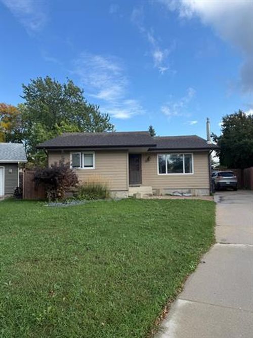 14 Markwood Pl, Winnipeg, MB, R2R2B1 | Card Image