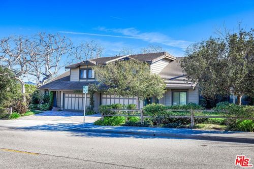 29202 Heathercliff Rd, MALIBU, CA, 90265-4178 | Card Image