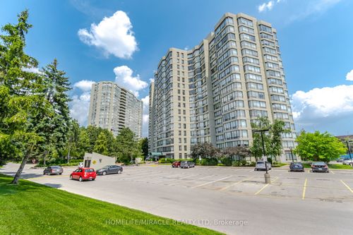 401-26 Hanover Rd, Brampton, ON, L6S4T2 | Card Image