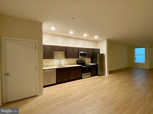 apt-102-415 N Howard St, BALTIMORE, MD, 21201-4048 | Card Image