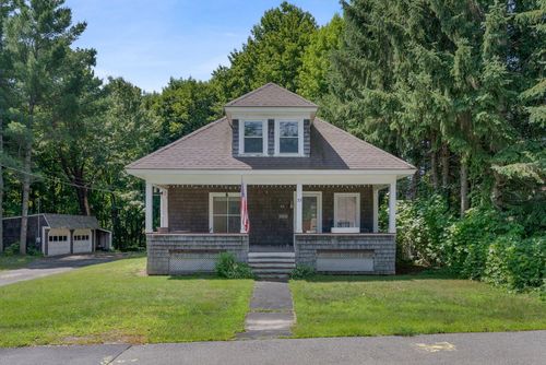 33 Western Ave, Fairfield, ME, 04937-1342 | Card Image