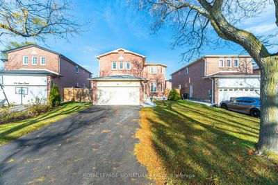 36 Smye Crt, House other with 4 bedrooms, 4 bathrooms and 6 parking in Brampton ON | Image 1