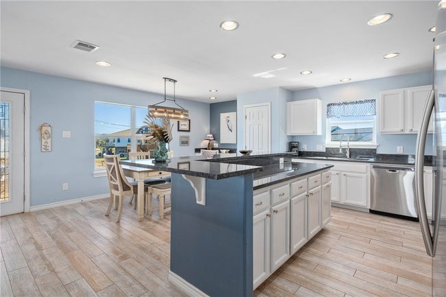 646 Copano Ridge Rd, House other with 5 bedrooms, 3 bathrooms and 5 parking in Rockport TX | Image 17