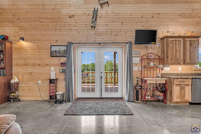 14426 110 Th St, House other with 5 bedrooms, 3 bathrooms and null parking in Oskaloosa KS | Image 5