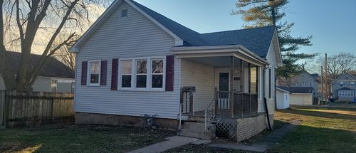 122 Fayette St, Clinton, IA, 52732-7112 | Card Image