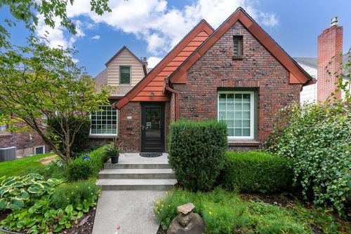 814 W 27th Ave, Spokane, WA, 99203-1838 | Card Image