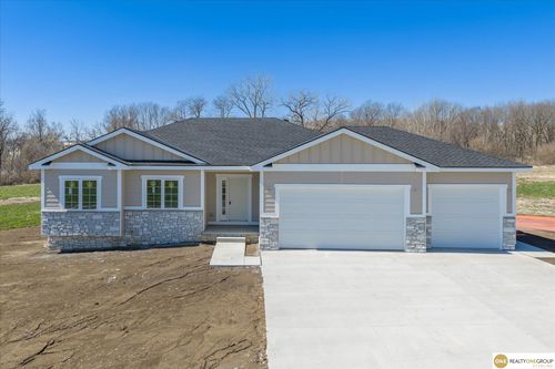 606 Harvest Hills Dr, Woodbine, IA, 51579-0029 | Card Image