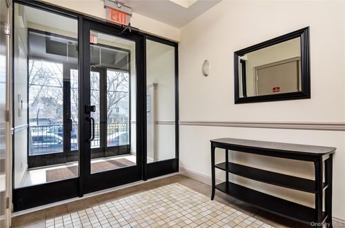 apt-2a-30 Elm Pl, Rye, NY, 10580-2983 | Card Image