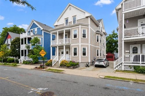 1-206 Rochambeau Ave, Providence, RI, 02906-3500 | Card Image