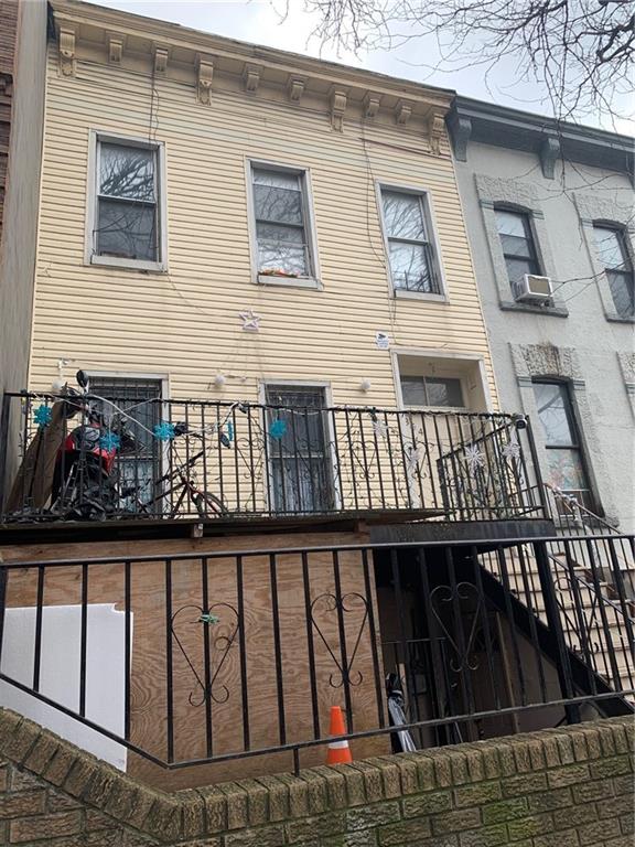 49th St, Brooklyn, NY 11220