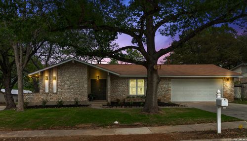 5935 Forest Knoll St, San Antonio, TX, 78240-3345 | Card Image