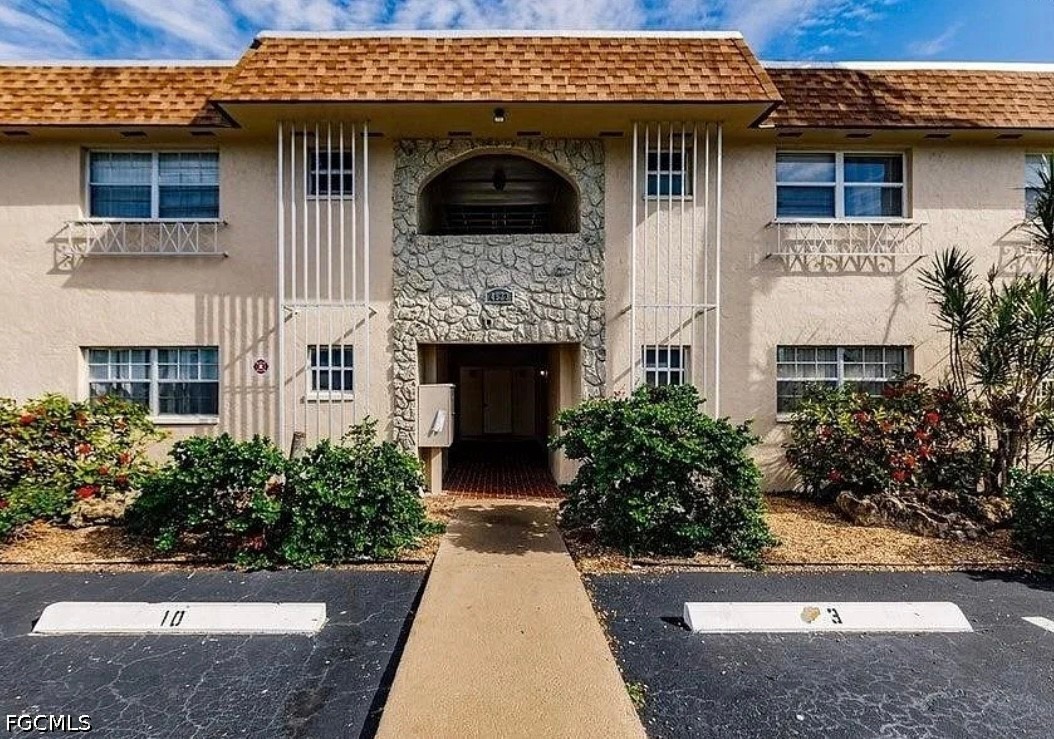 Residential Lease in Cape Coral 2