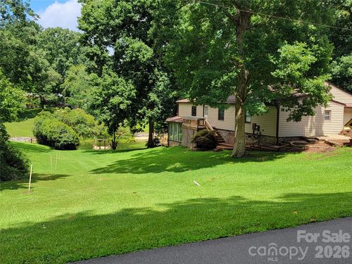 7224 Right Angle St, Sherrills Ford, NC, 28673-7767 | Card Image