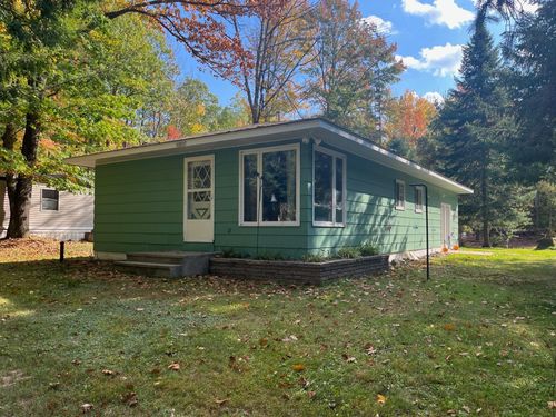 13655 Waubee Lake Dr, Lakewood, WI, 54138-9666 | Card Image