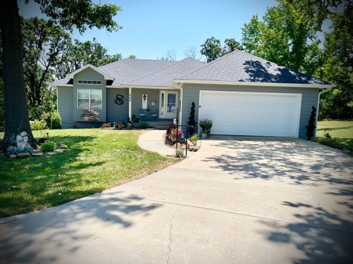529 S Prewitt St, Nevada, MO, 64772-3834 | Card Image