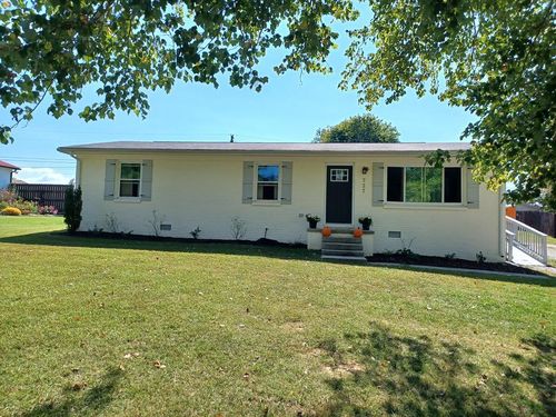 727 Hutcheson Rd, Cookeville, TN, 38506-7138 | Card Image