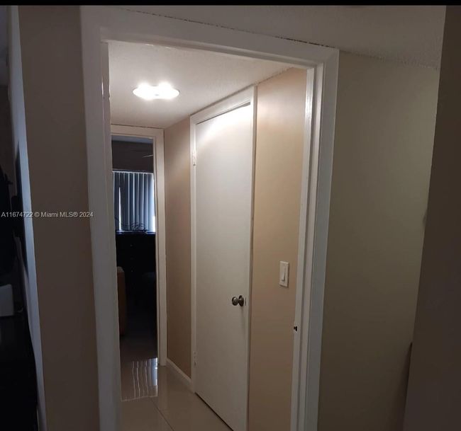 APT-108 - 18870 Nw 57 Th Ave, Condo with 2 bedrooms, 2 bathrooms and null parking in Hialeah FL | Image 12