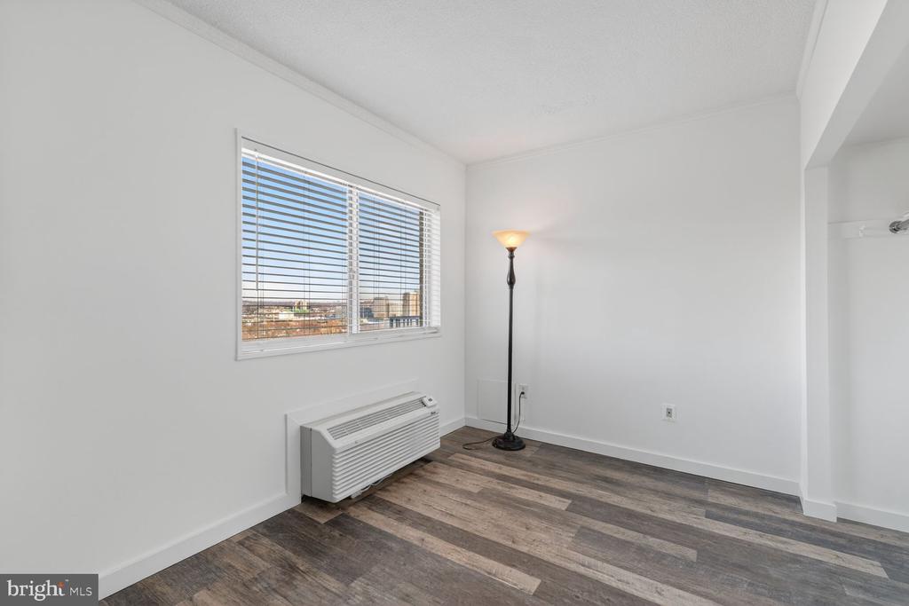 Residential in ALEXANDRIA 4