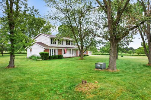 3657134 Mcmahon Rd, Oconomowoc, WI, 53066-1012 | Card Image