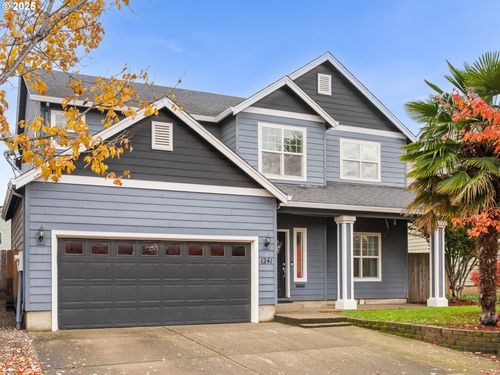 1241 Dahlia St, Woodburn, OR, 97071-5697 | Card Image