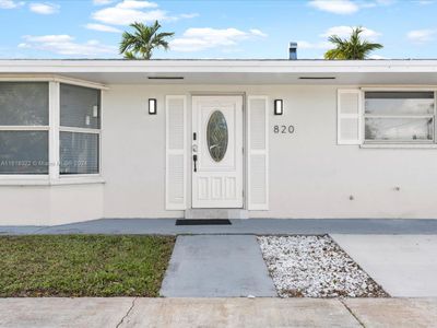 820 W Chaminade Dr, House other with 4 bedrooms, 2 bathrooms and null parking in Hollywood FL | Image 3