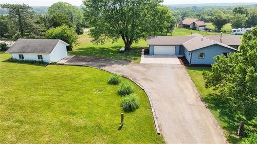596 E 1732 Road, Baldwin City, KS, 66006 | Card Image