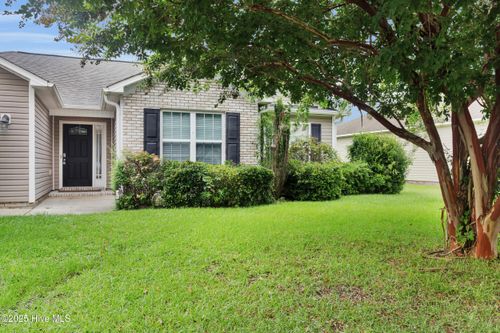 2804 Walter Dr, New Bern, NC, 28562-7092 | Card Image
