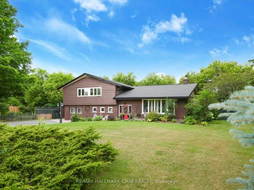 636 Victoria St E, New Tecumseth, ON, L9R1K1 | Card Image