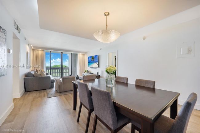 APT-1015 - 90 Edgewater Dr, Condo with 2 bedrooms, 2 bathrooms and null parking in Coral Gables FL | Image 7