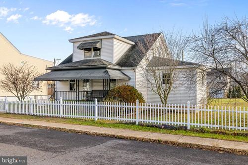 316 Beechwood Ave, Mar Lin, PA, 17951-8207 | Card Image