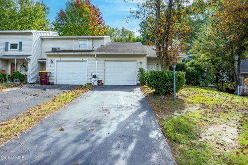 95 Tallow Wood Dr, Clifton Park, NY, 12065-2823 | Card Image