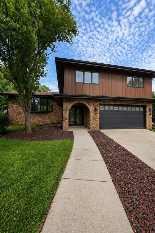 725 Birchwood Rd, Frankfort, IL, 60423-1031 | Card Image