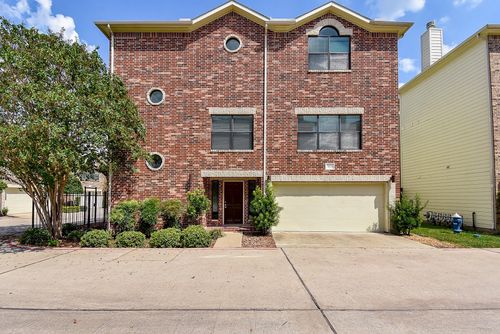 3626 Main Plaza Dr, Houston, TX, 77025-5946 | Card Image