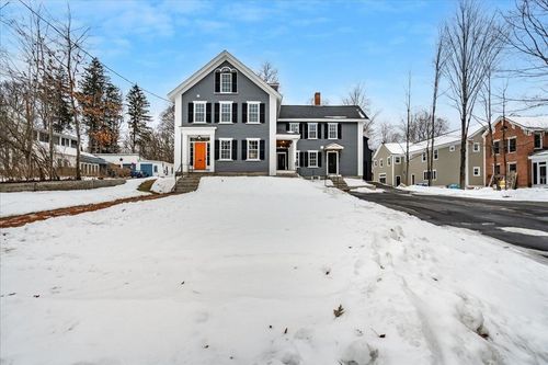 18 Souhegan St, Milford, NH, 03055-3822 | Card Image