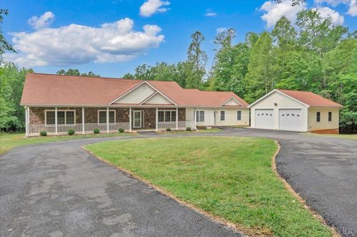 2677 Tolers Ferry Rd, Huddleston, VA, 24104-4255 | Card Image